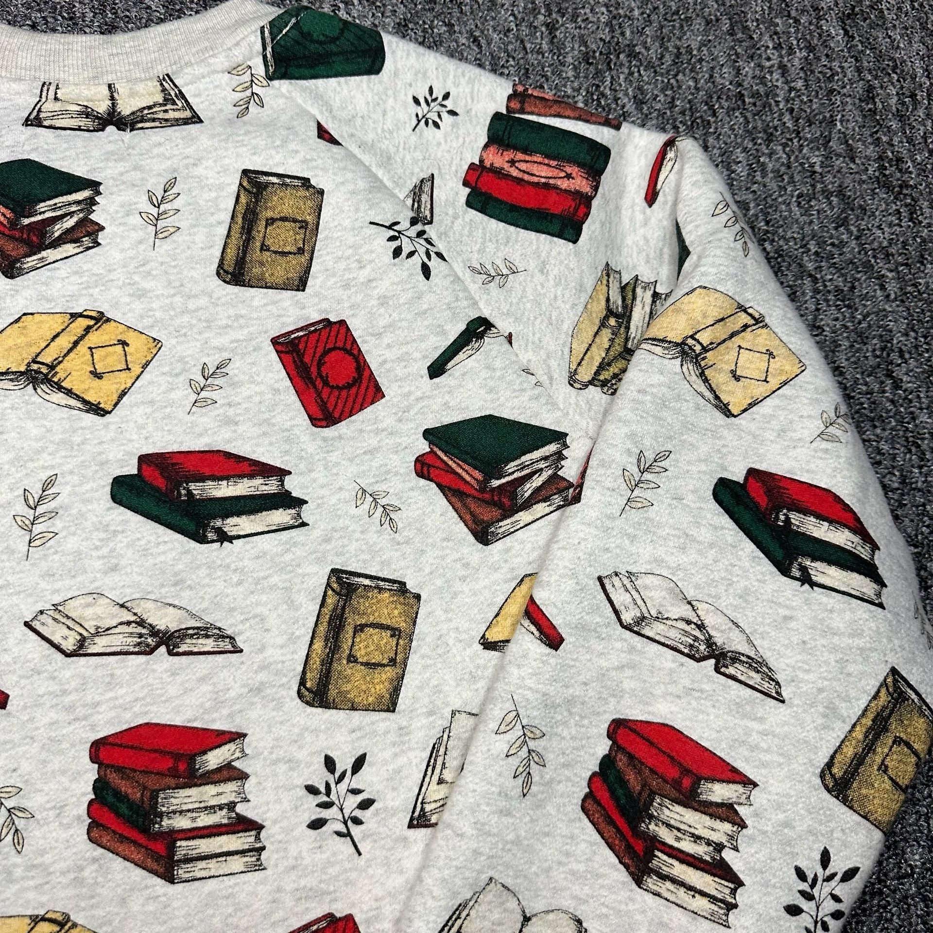 Book Lover Print Pullover Gray  Sweatshirt Fantasy Bookworm Academia  14