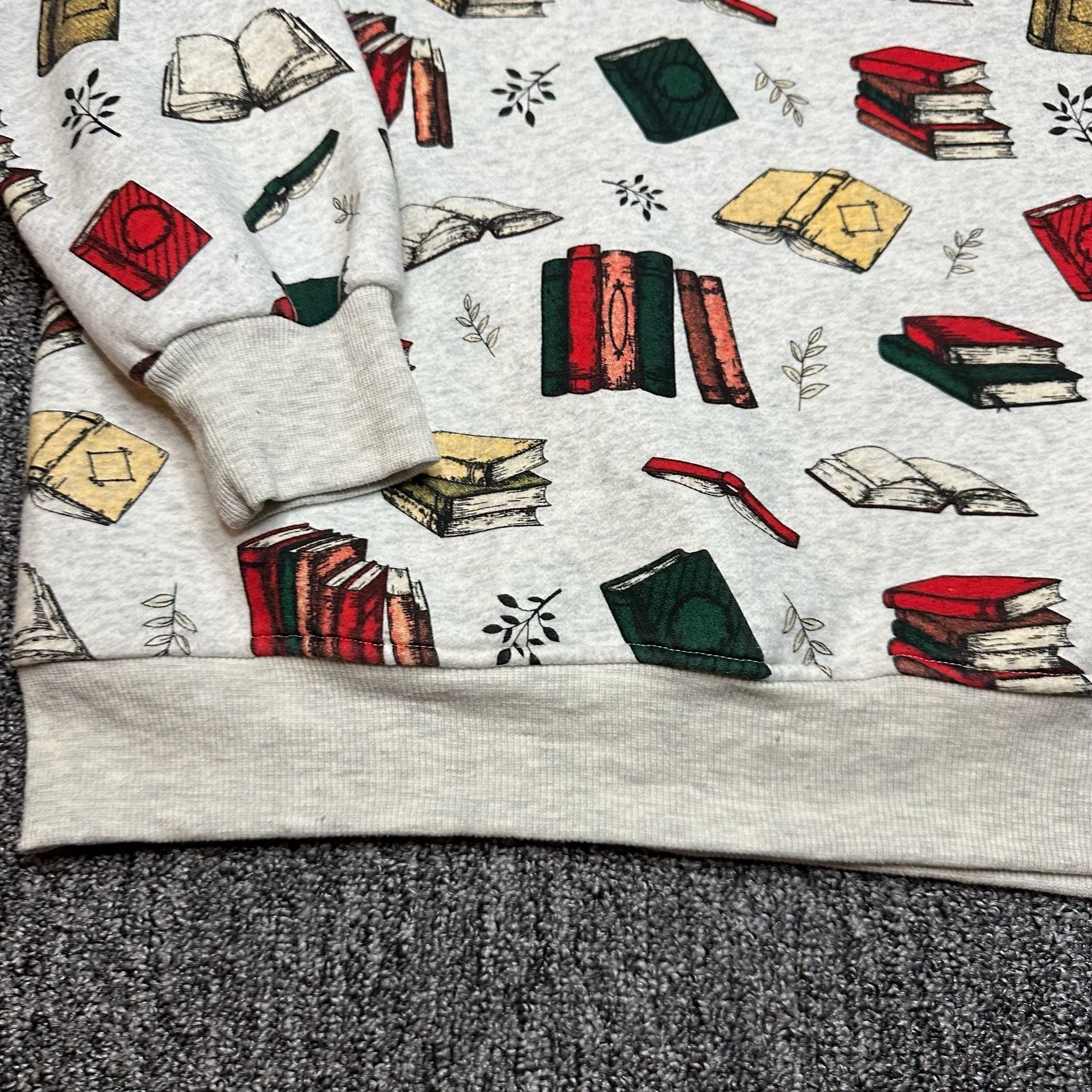 Book Lover Print Pullover Gray  Sweatshirt Fantasy Bookworm Academia  16
