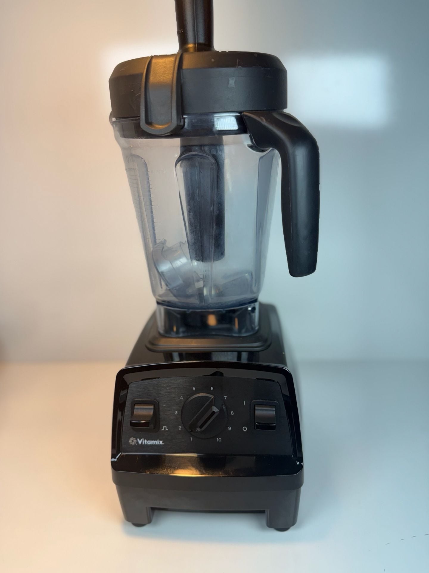 Vitamix Explorian E320 VM0197 Blender Black 1
