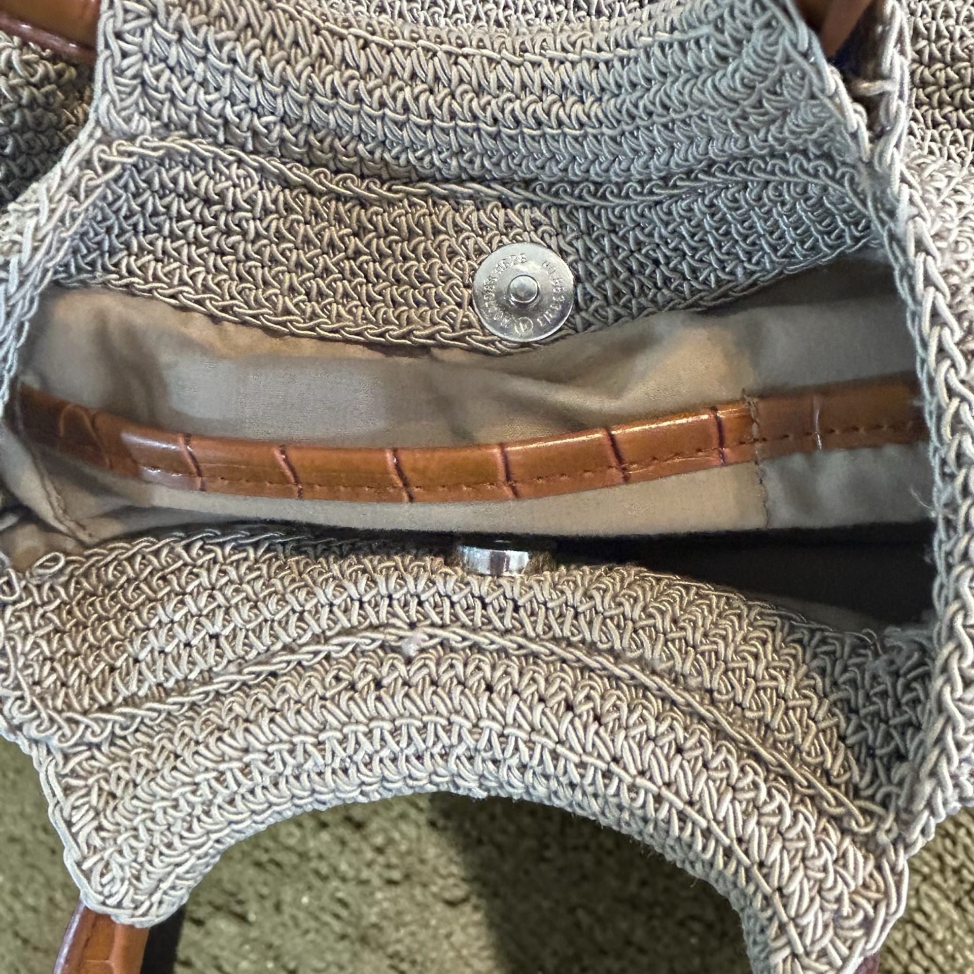 Elka Accessories Crochet Straw Bag with Wooden Handle and Metal Clasp 5