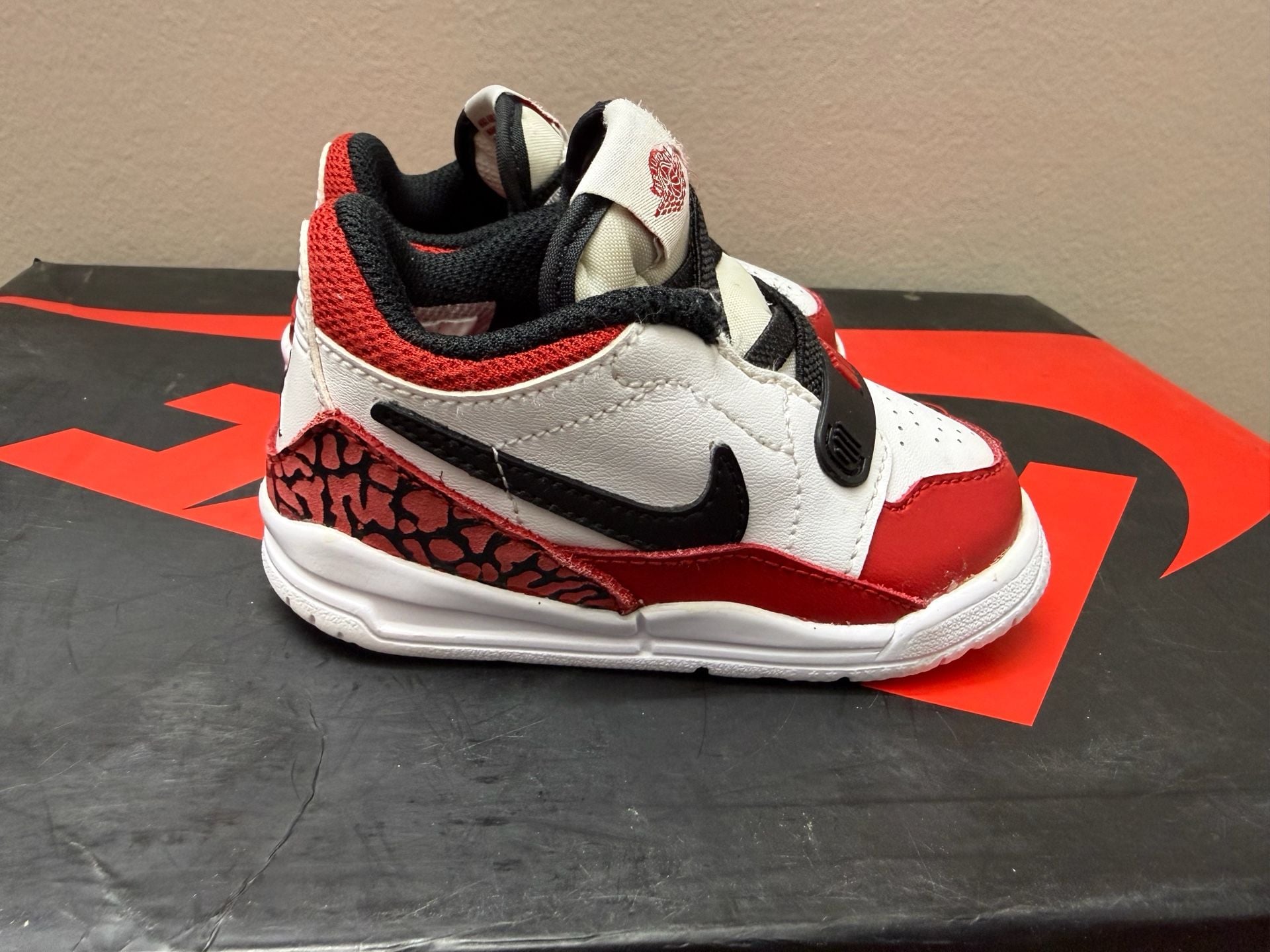 Jordan Legacy 312 Low Toddler Chicago Red White Black Gym Red 2