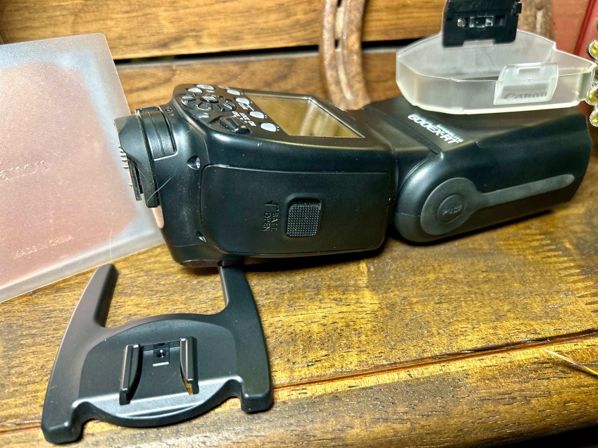 Canon Speedlite 600EX-RT Camera Flash With Case And Accessories 7