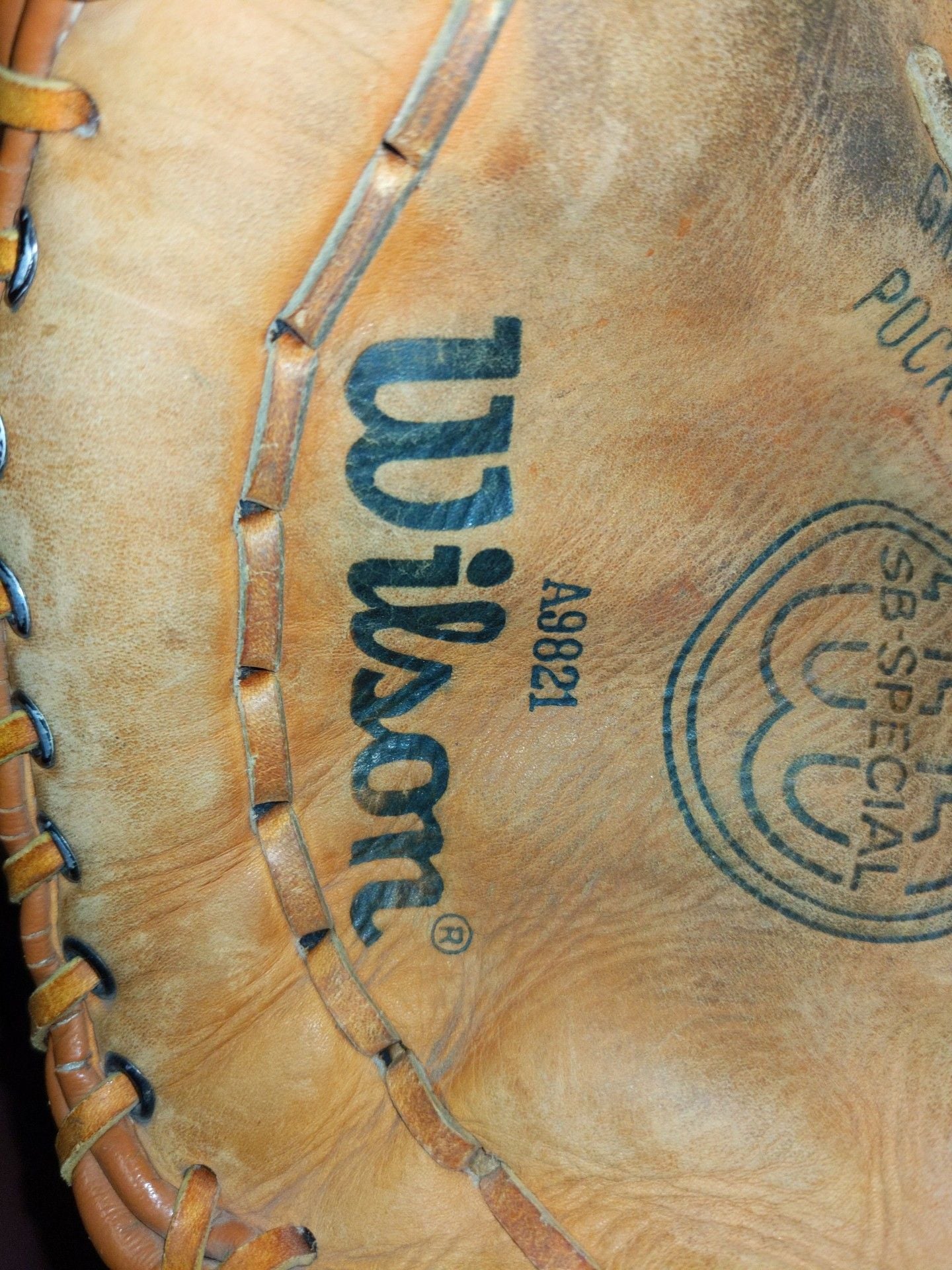 Wilson A9821 Baseball Glove SB-Special Nylon Stitched 5