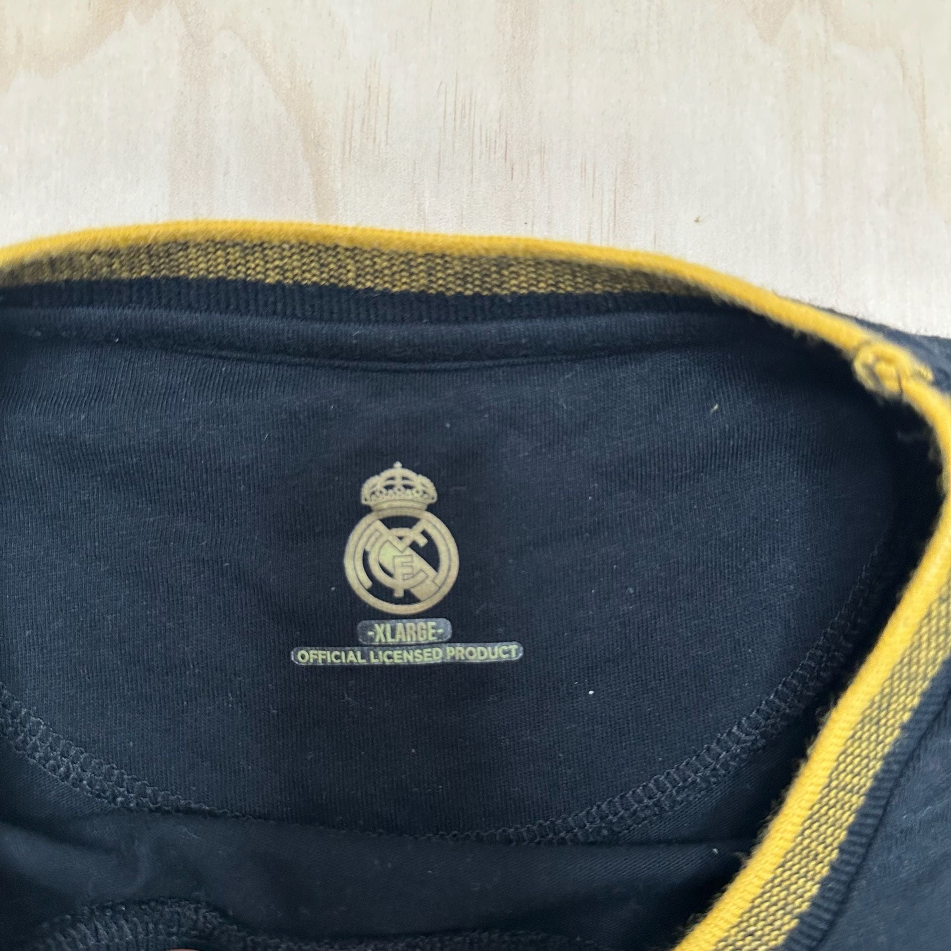 Mens Black & Gold T-Shirt – Official Real Madrid Store, 4