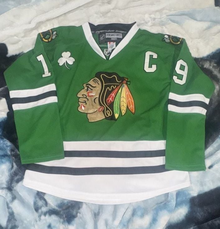 Reebok Chicago Blackhawks Toews 19 St Patrick's Day Jersey Size 48 4