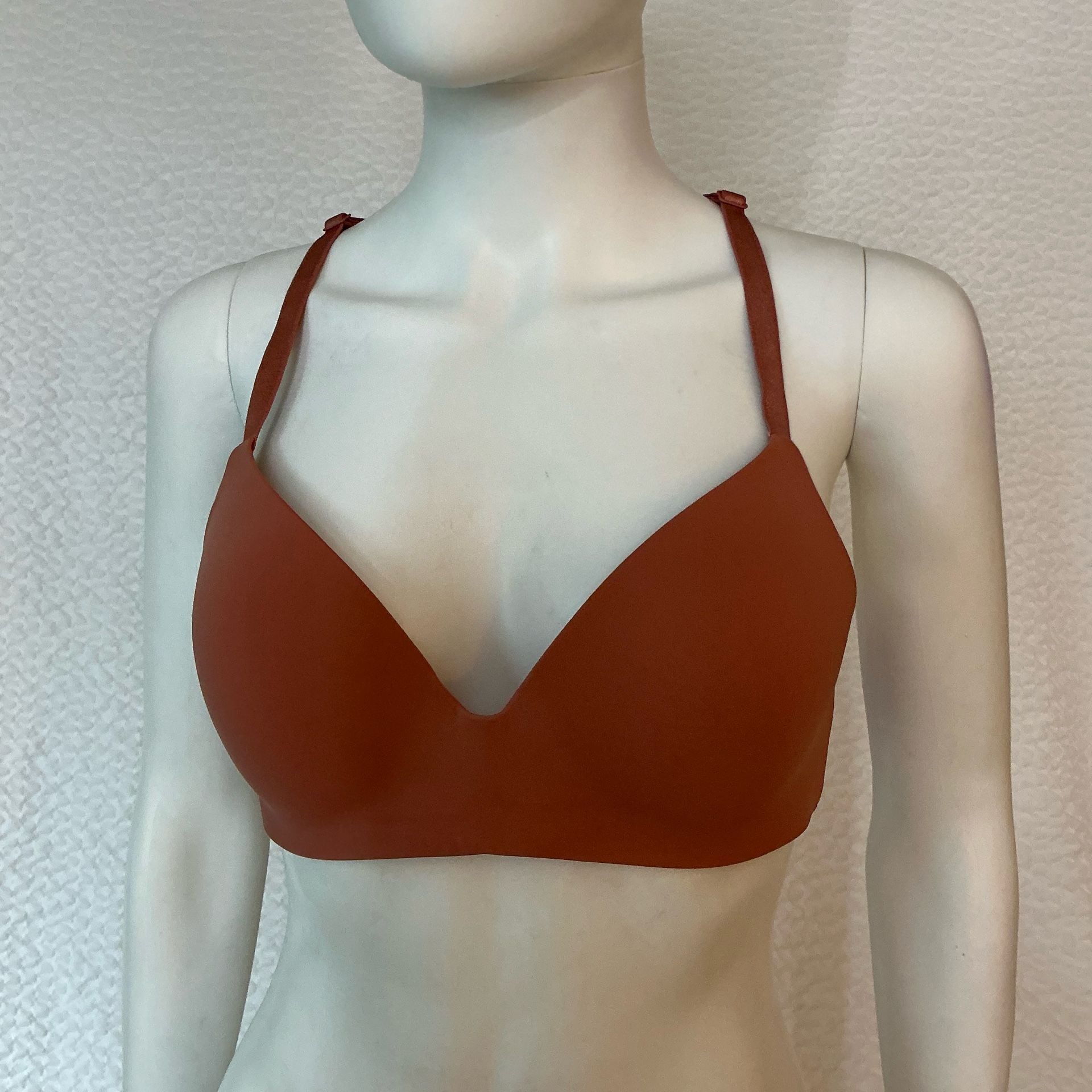 Victoria's Secret Wireless Bra Size 36C Rust Lightly Lined 2