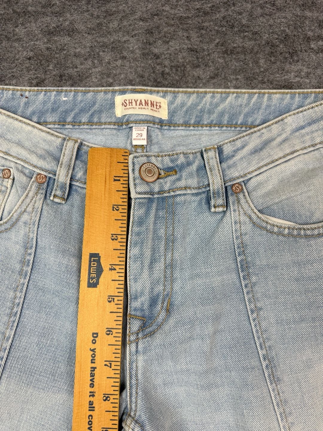 Shyanne Light Wash Flare Jeans Size 29x33 9