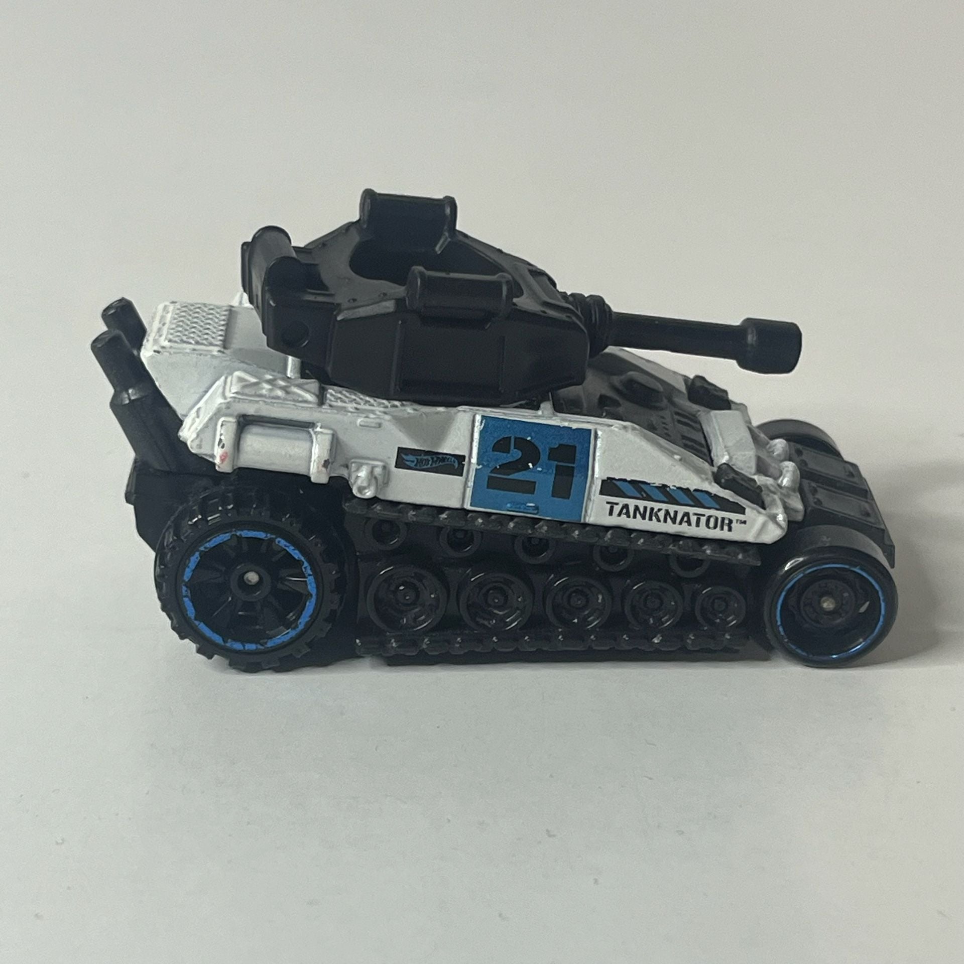 Hot Wheels Tanknator Tank White Diecast Toy Car 4
