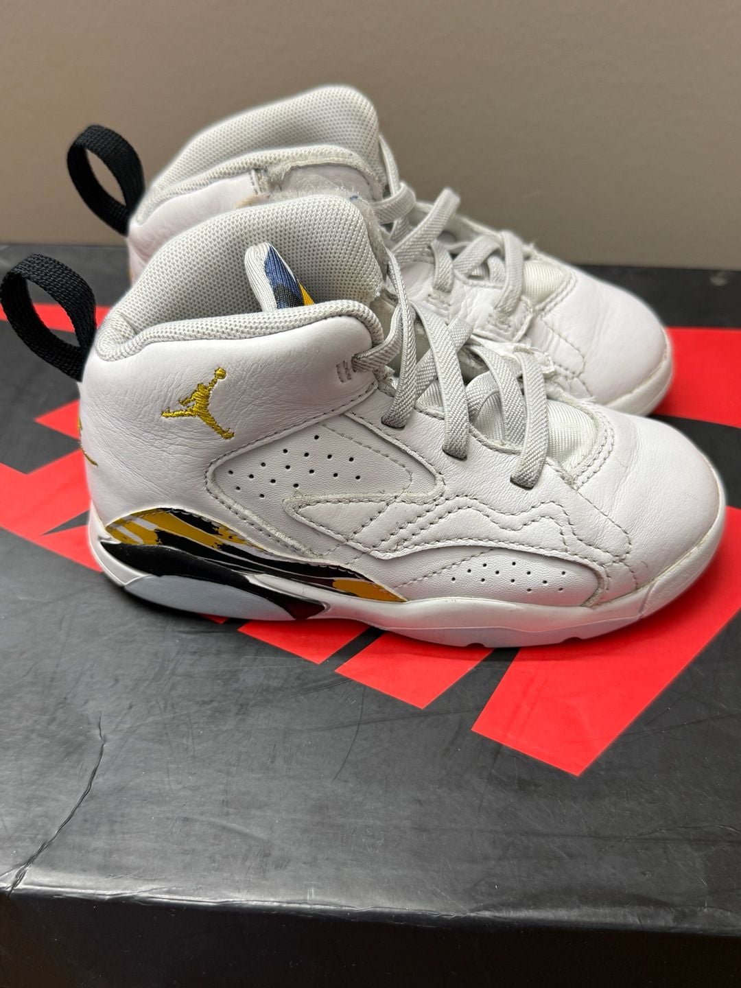 Jordan True Flight Toddler White Yellow Ochre Black 4