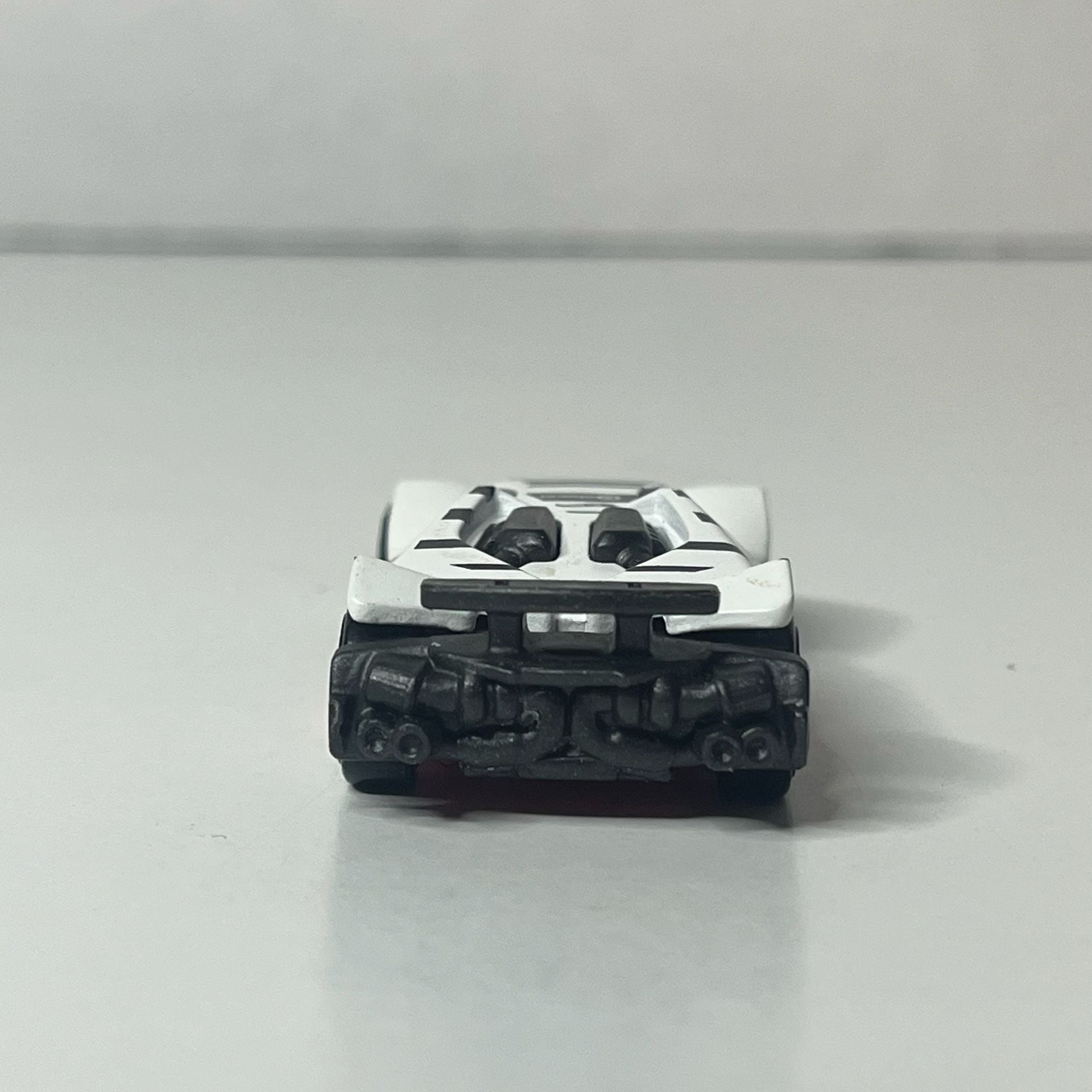 Hot Wheels Cyber Speeder Diecast Car White Red Black HW Turbo 3