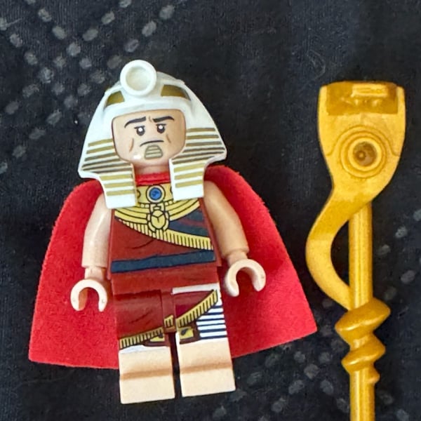 LEGO Batman Movie Minifigure Lot - Batman with Grapple Gun & King Tut w/ Staff