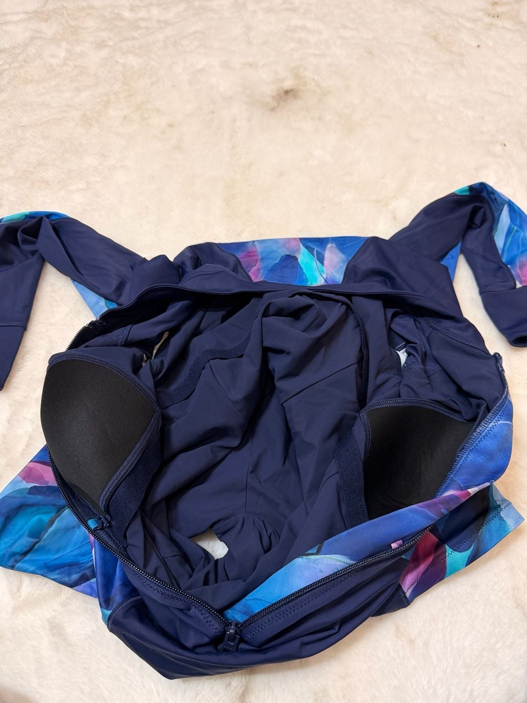 Athleta Modern Coverage Printed Long Sleeve One Piece Swimsuit Size M Navy Blue 6