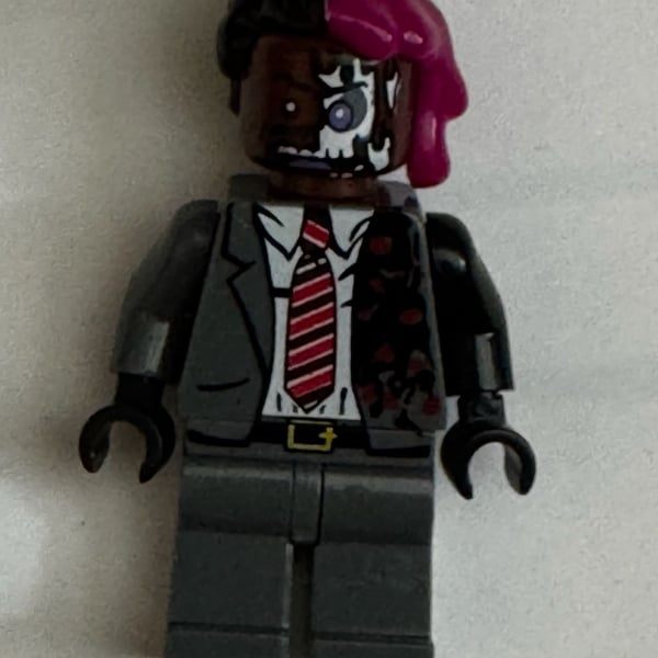 Custom LEGO Two-Face Minifigure - Hybrid Movie Suit (Billy Dee Williams Head)