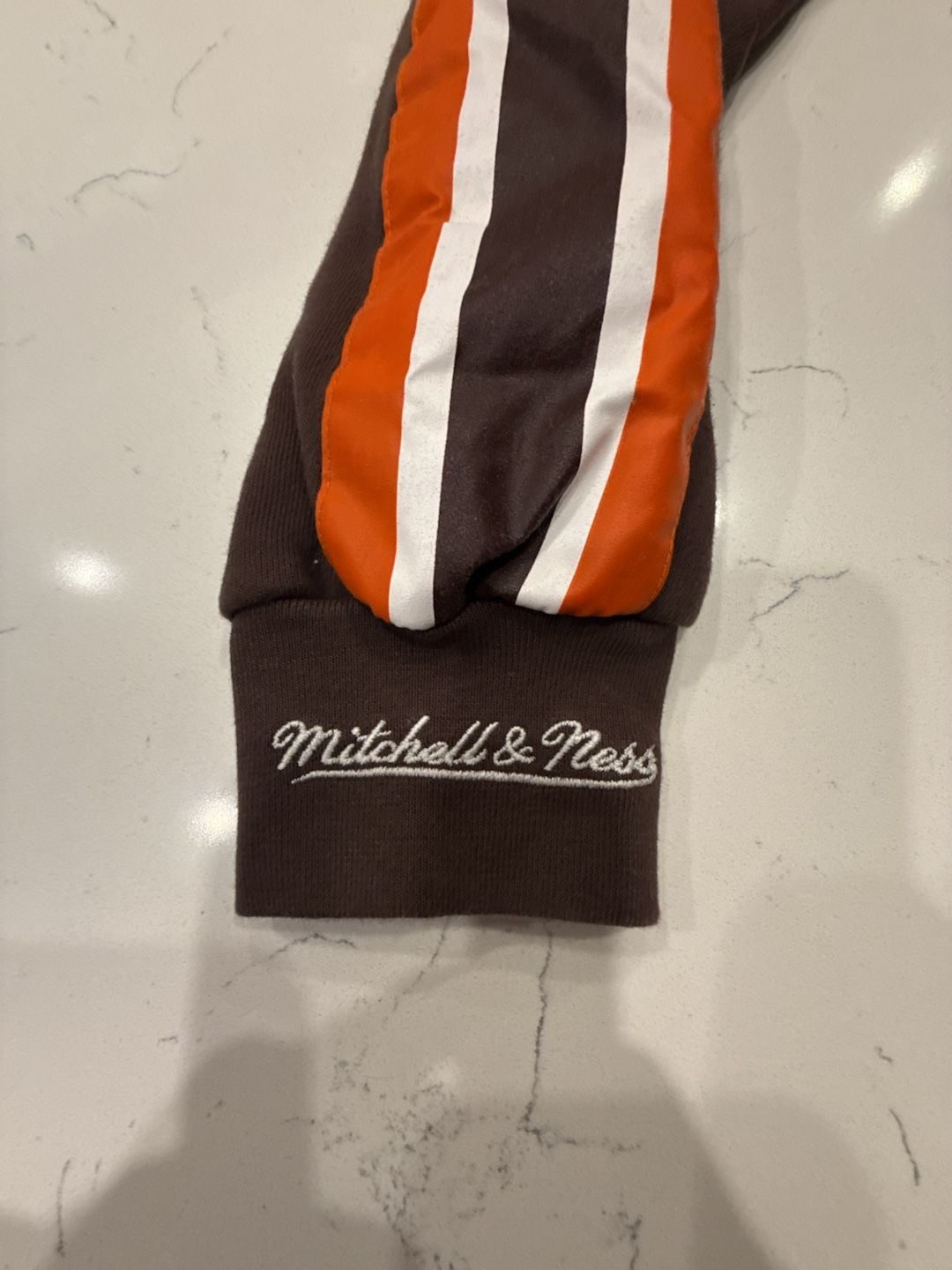 Mitchell & Ness Cleveland Browns Hoodie Size M Brown Colorblocked 9
