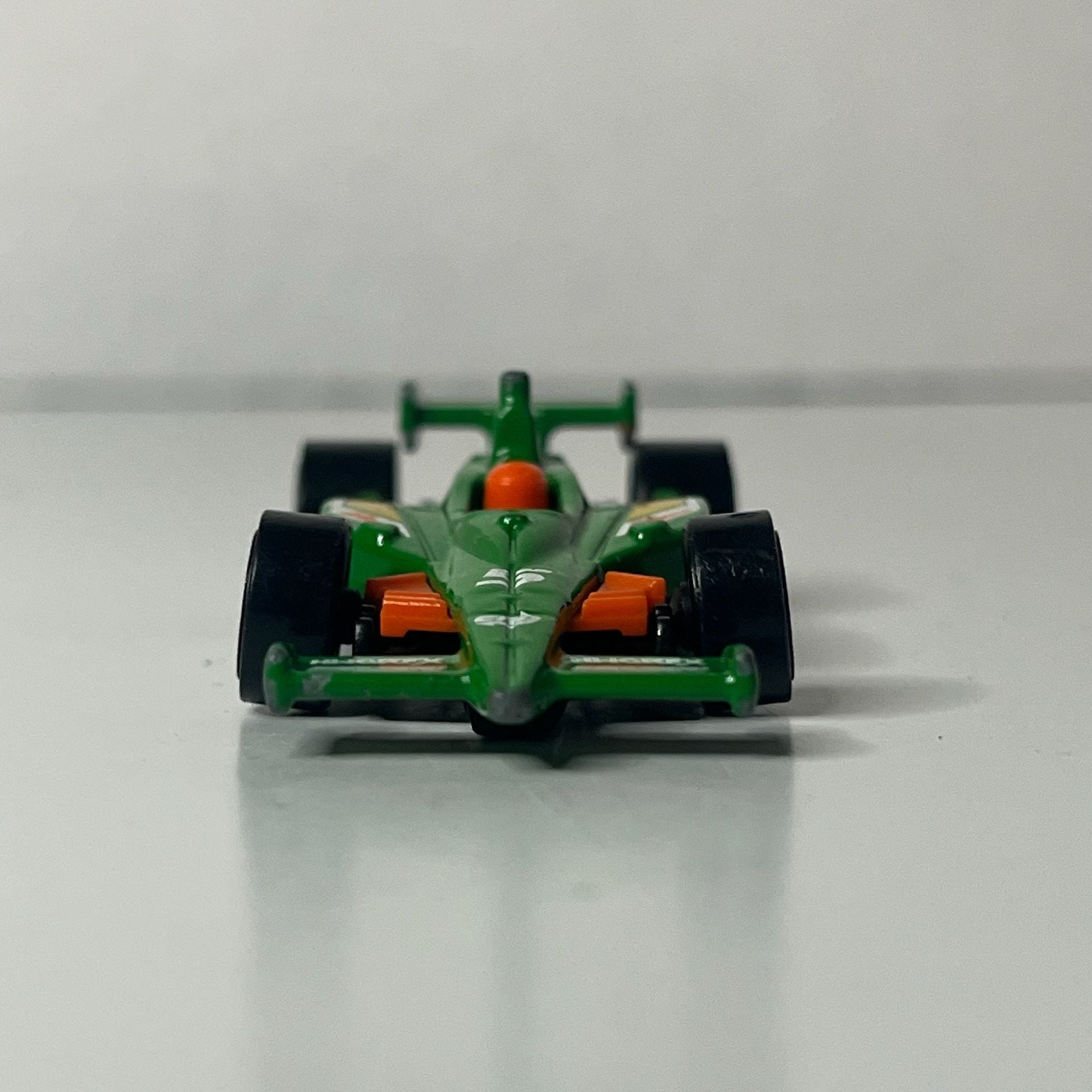 Hot Wheels Indy 500 Oval Green Diecast Formula 1 Race Car 5