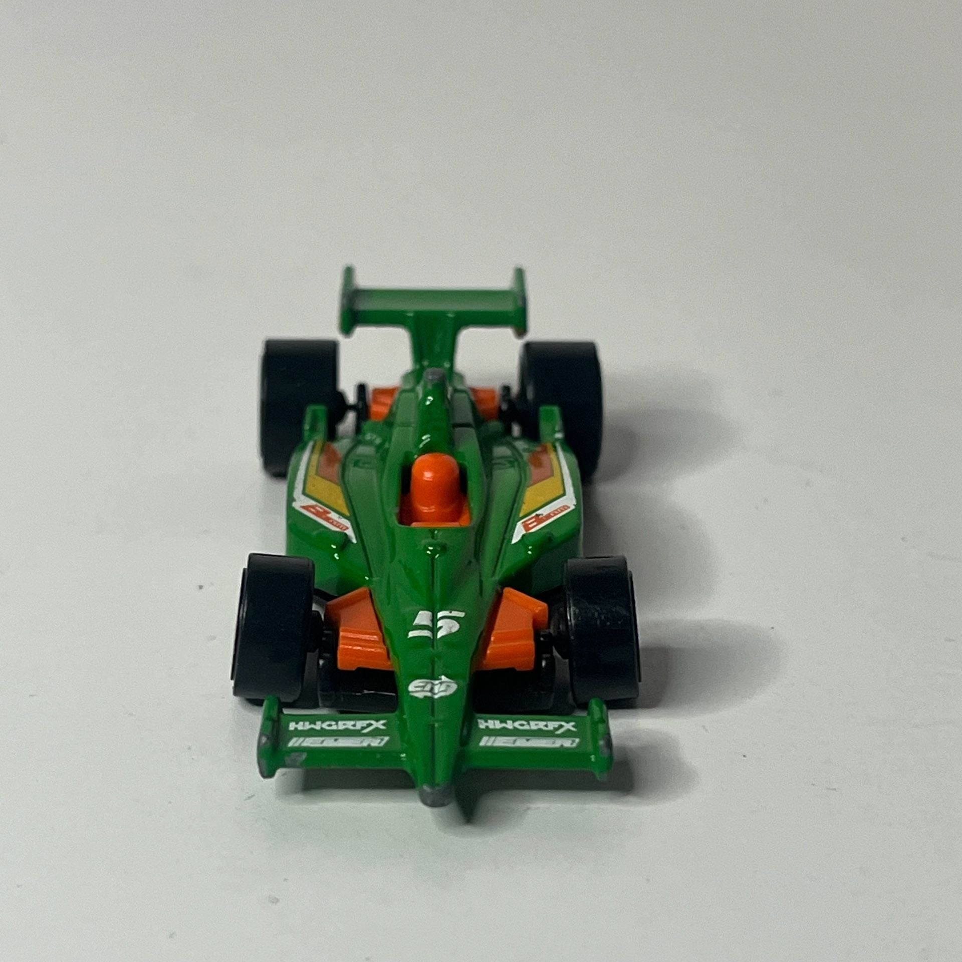 Hot Wheels Indy 500 Oval Green Diecast Formula 1 Race Car 6