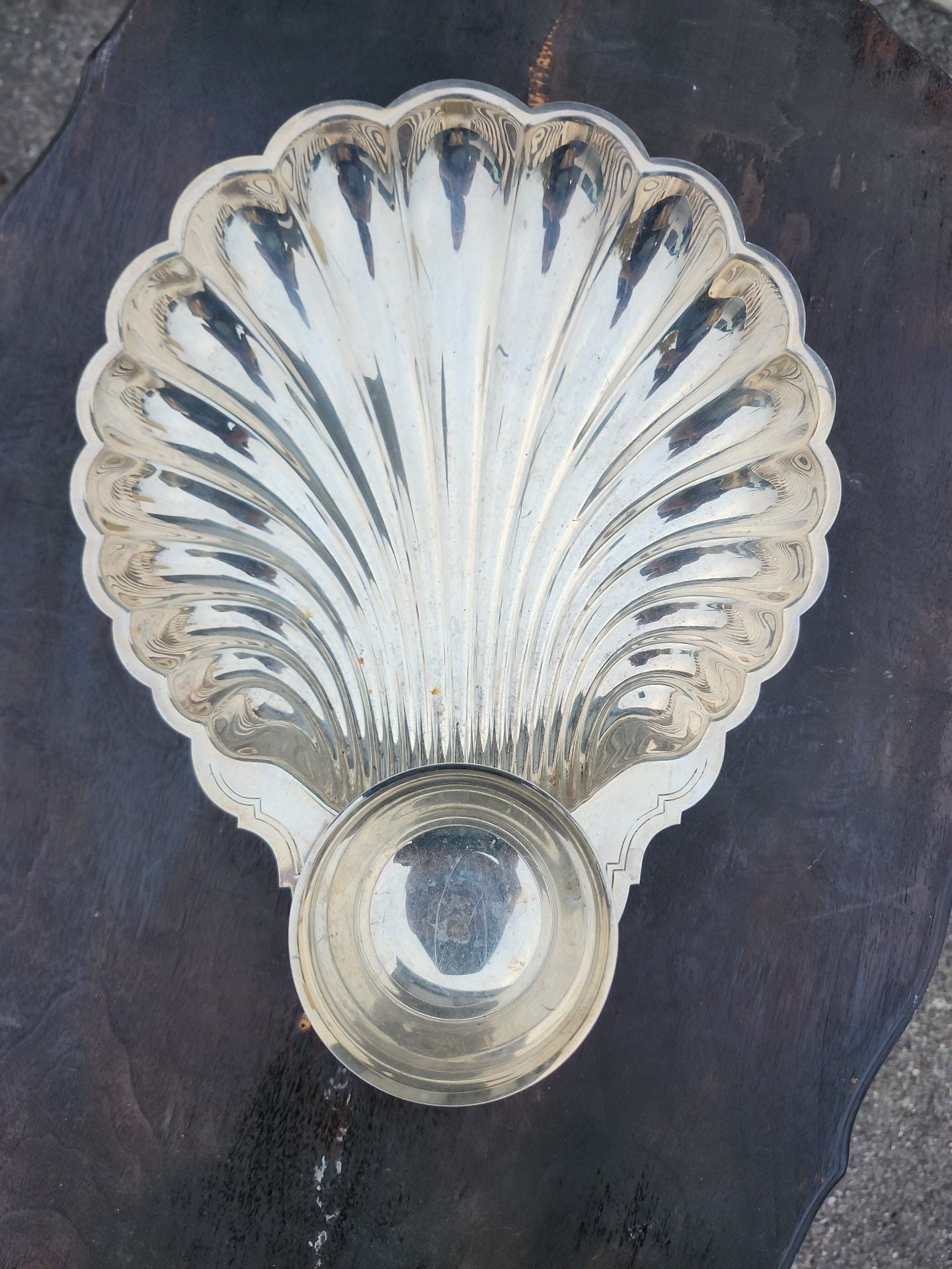 WM Rogers Silver Plated Shell Serving Dish 895/4 1