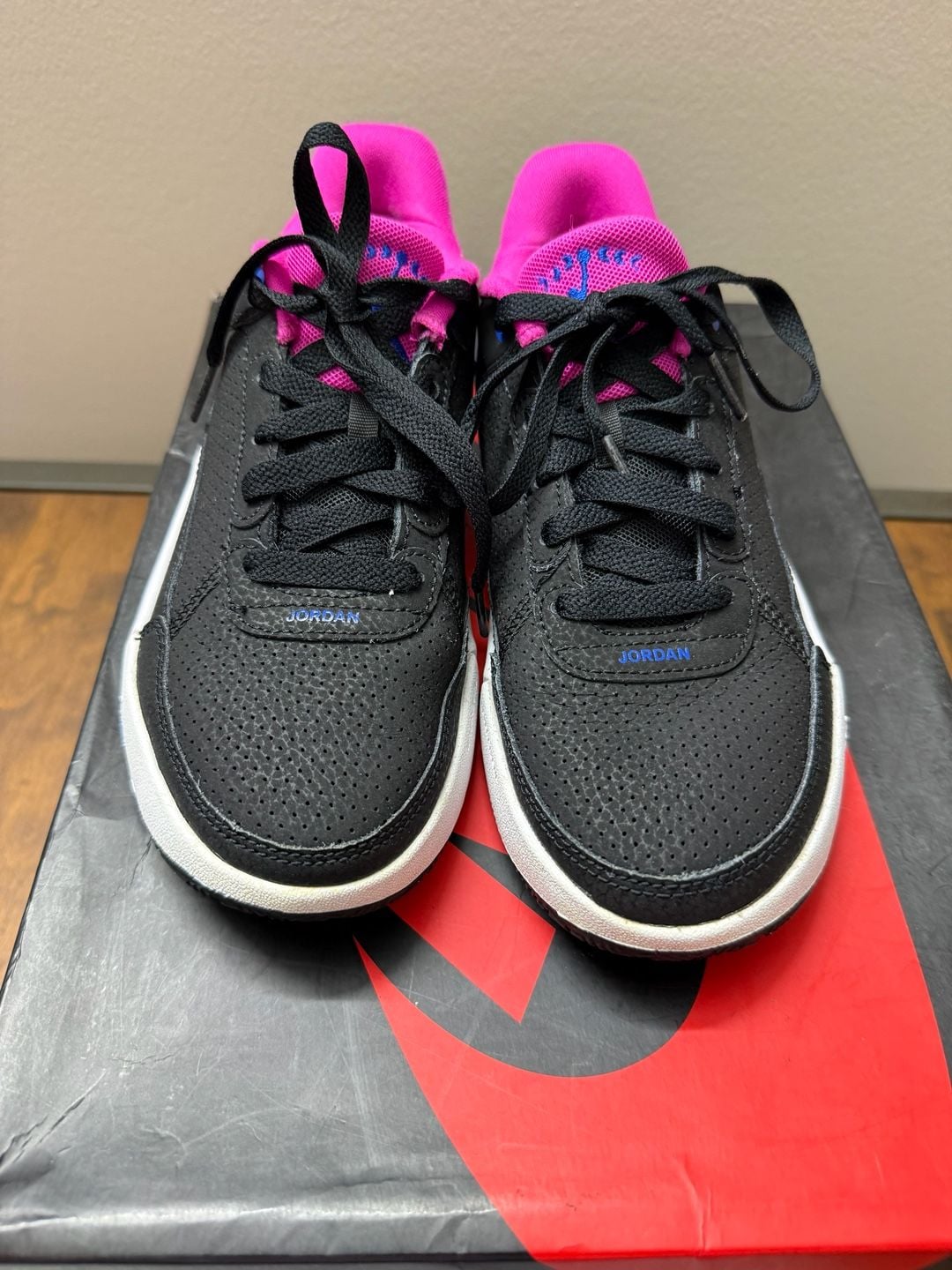Jordan Day 1 EO Black Pink Blue Youth Basketball Shoes 3