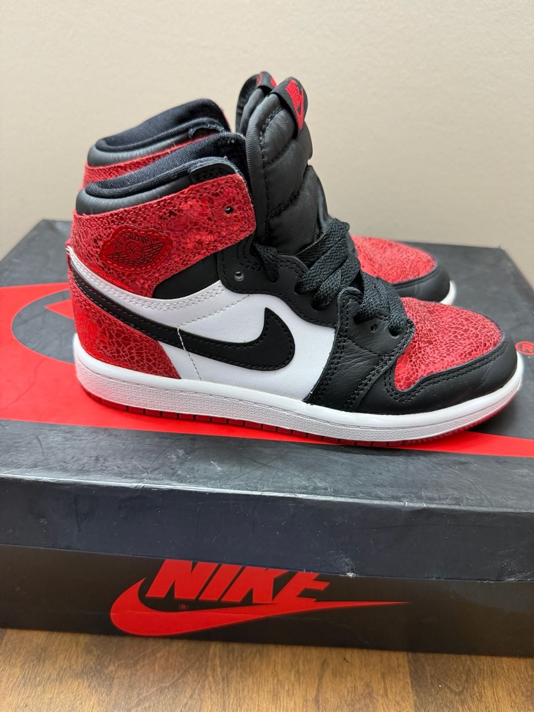 Jordan 1 Retro High OG Varsity Red 2