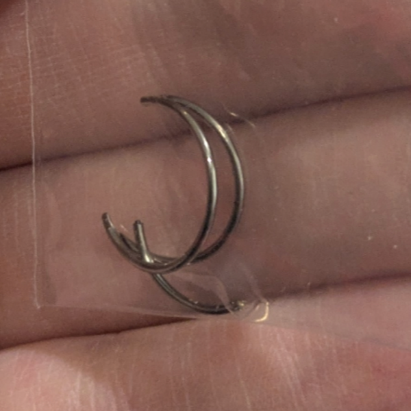 Body Bonita Double Hoop Nose Ring