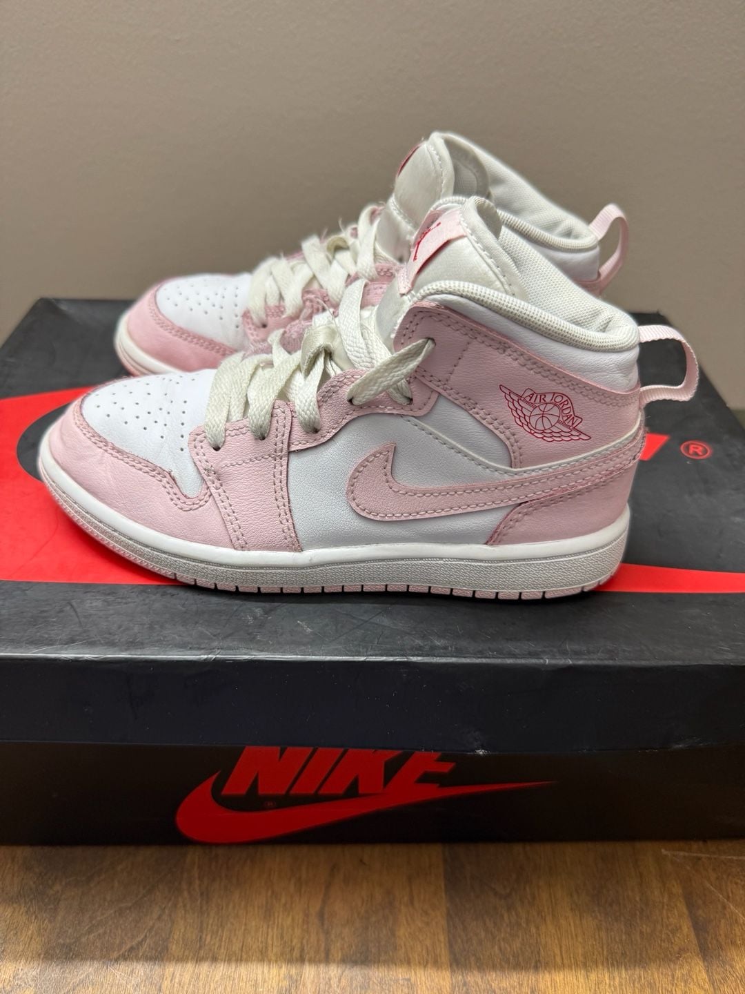 Nike Jordan 1 Mid Pink Foam White Fire Red Little Kids Shoes 2