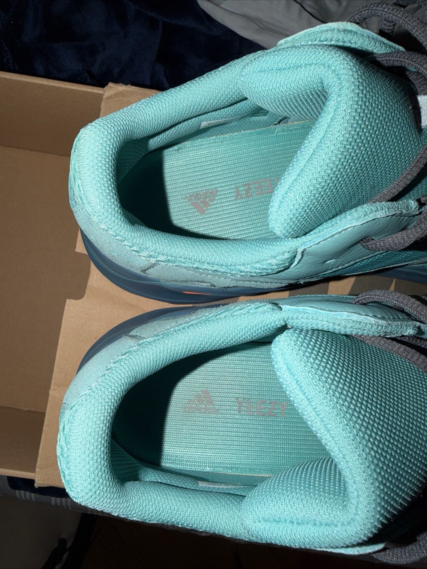 Yeezy Boost 700 Faded Azure 3