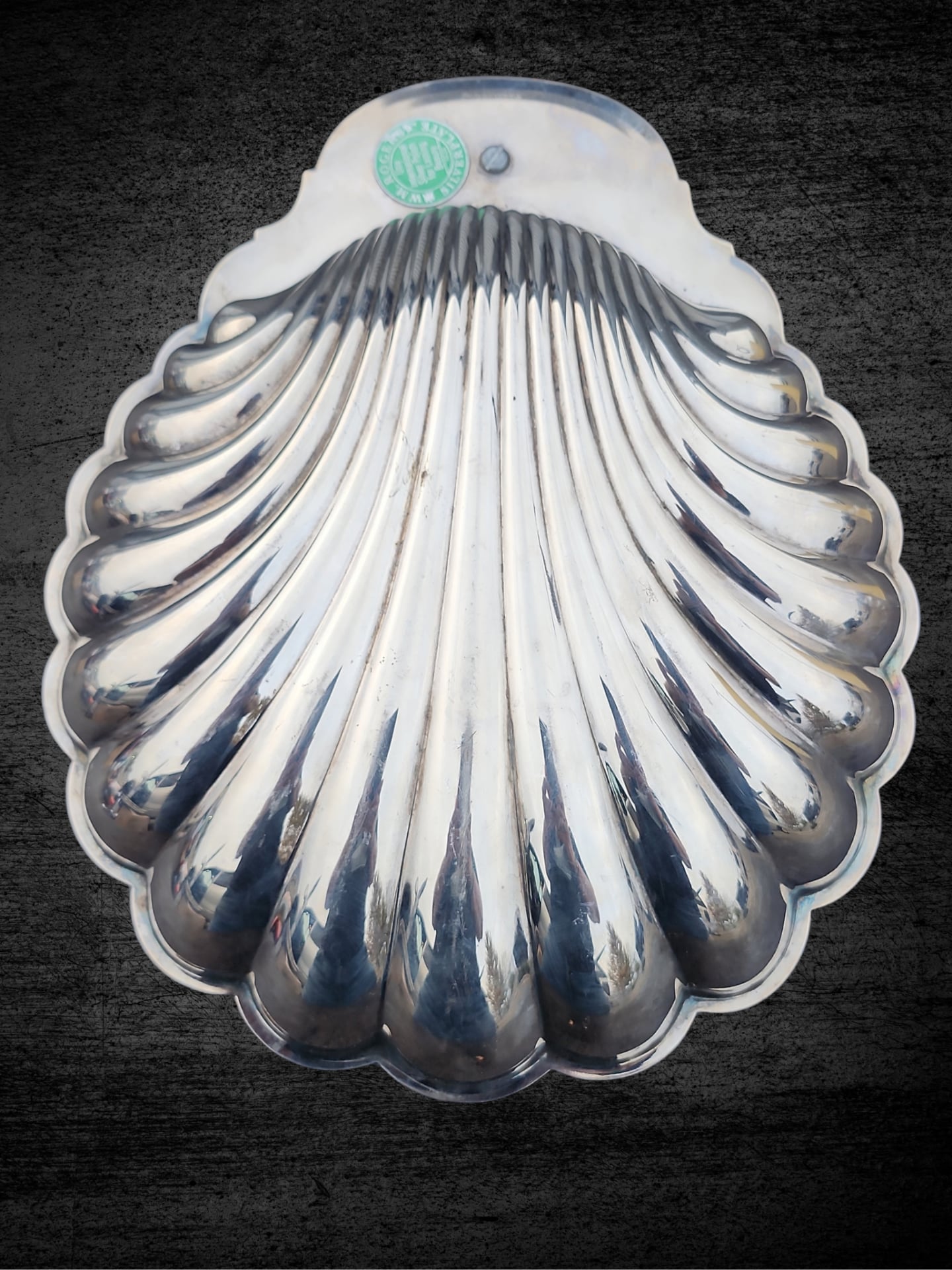 WM Rogers Silver Plated Shell Serving Dish 895/4 4