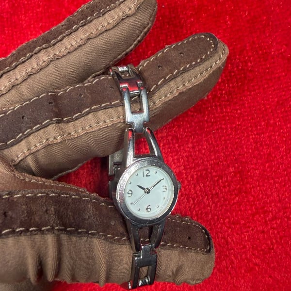 Silver Tone Link Bracelet Quartz Watch Japan Movement