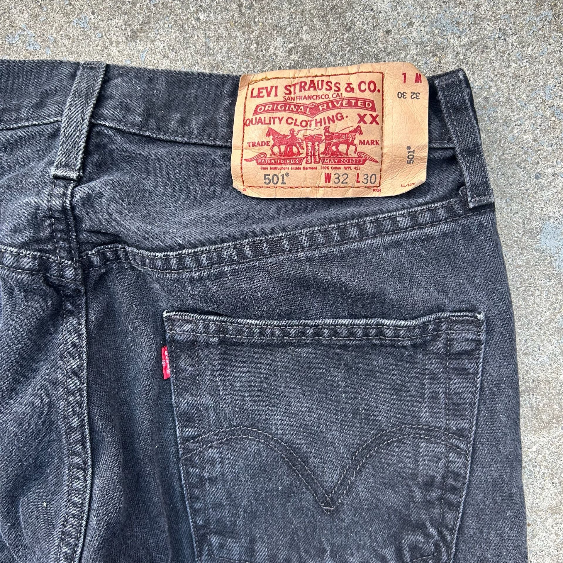 Vintage Levi's 501 Jeans Black Y2K Baggy 4