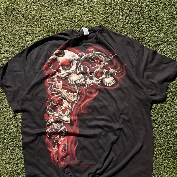 Delta Apparel Skull Flames Graphic T-Shirt Size 2XL Black Cotton Punk Goth Y2K