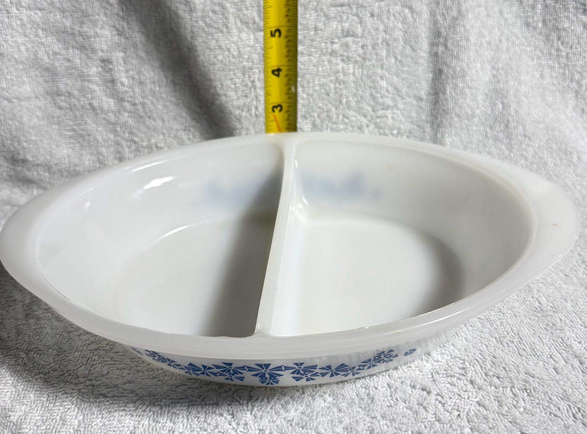 Glasbake Blue Pinwheel J239 Divided Dish 4
