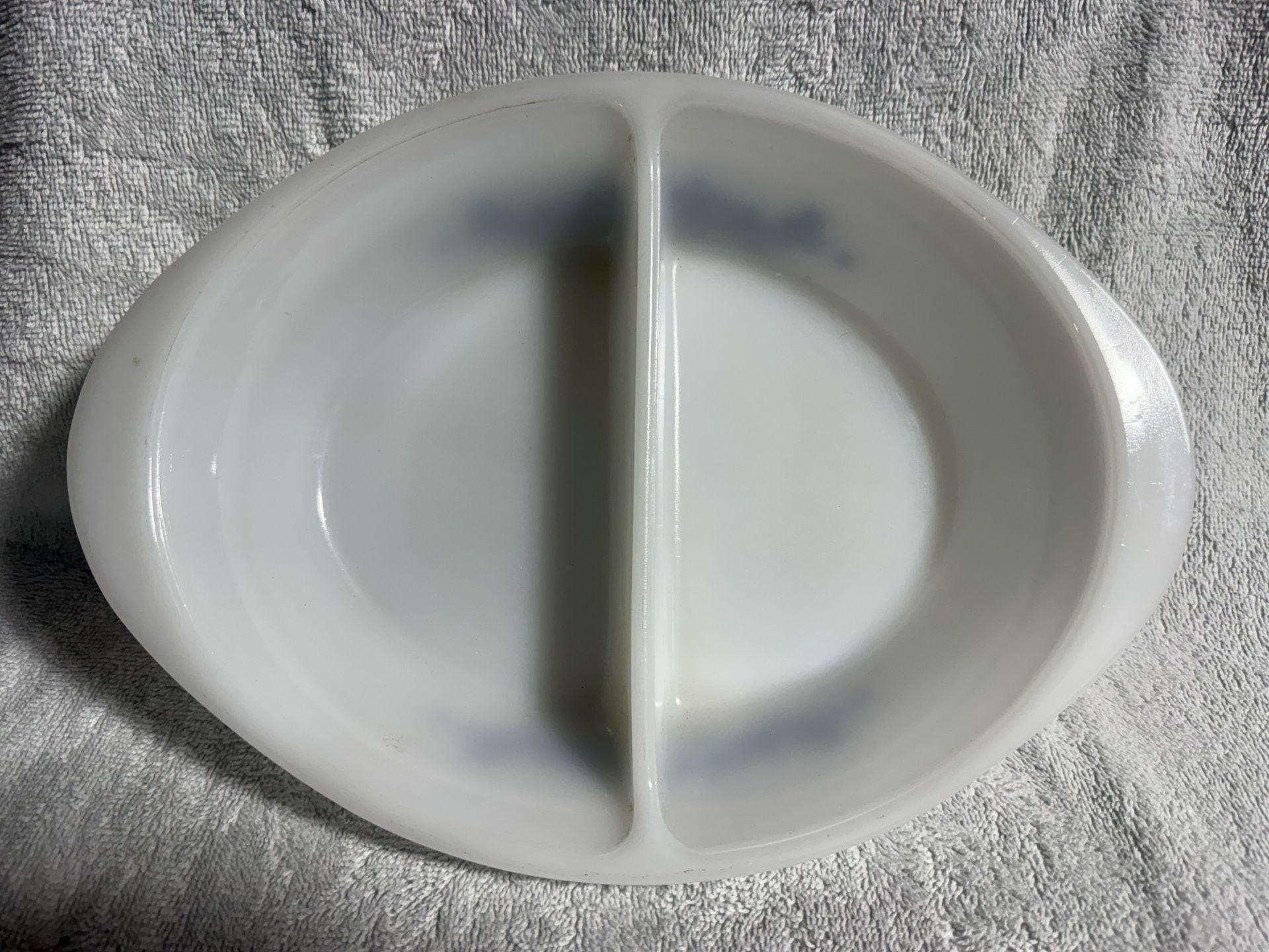 Glasbake Blue Pinwheel J239 Divided Dish 6