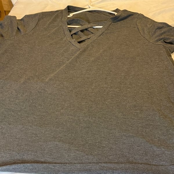 Shein Curve 2X Gray Crossover V-Neck Short Sleeve Casual T-Shirt
