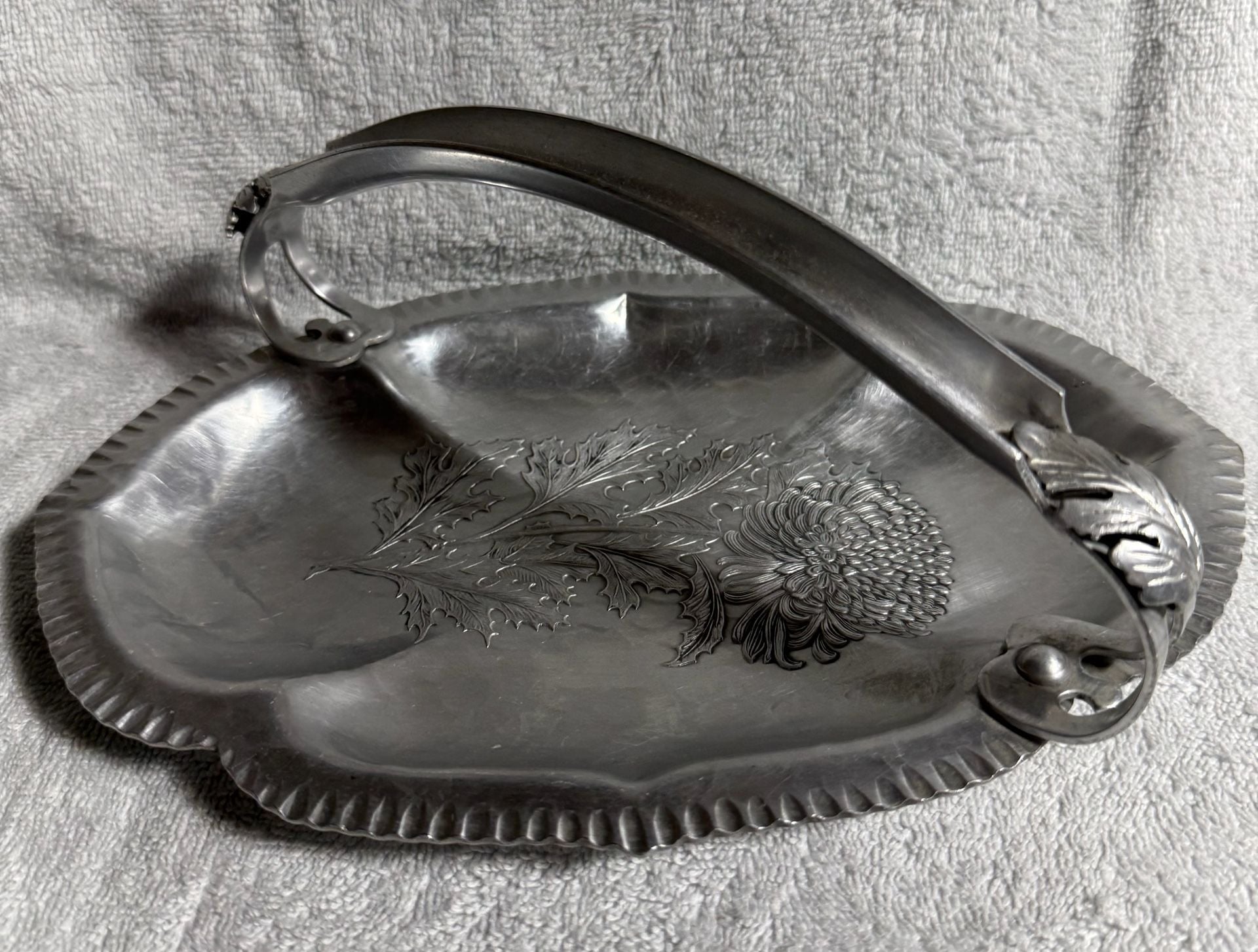 Continental Silverlook 538 Handled Tray 1