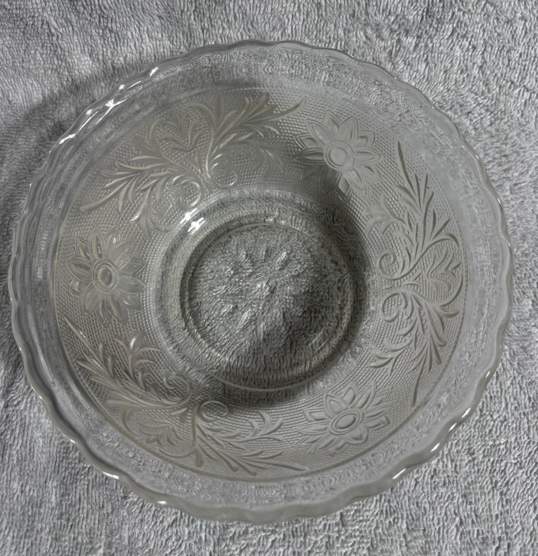 Anchor Hocking Sandwich Glass Clear Bowl 7