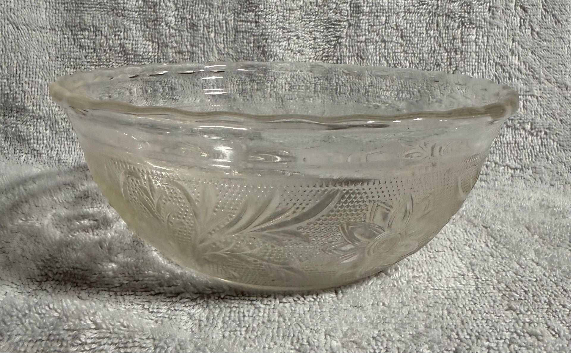 Anchor Hocking Sandwich Glass Clear Bowl 8
