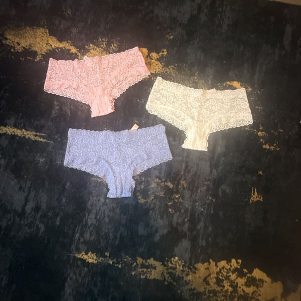 Victoria's Secret Lace Cheeky Panties Size XL 3 Pack