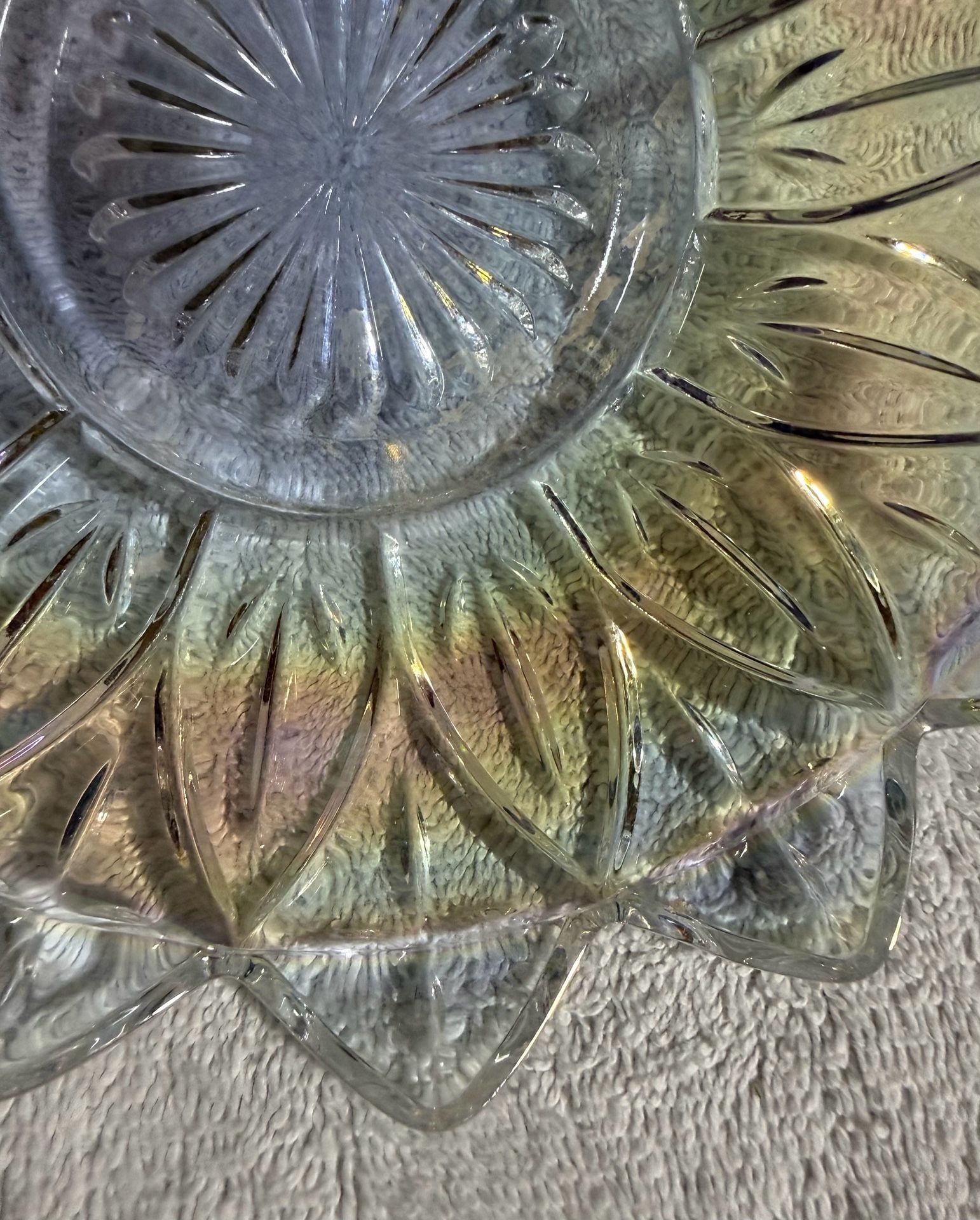 Federal Glass Petal 8 Inch Iridescent Bowl 6