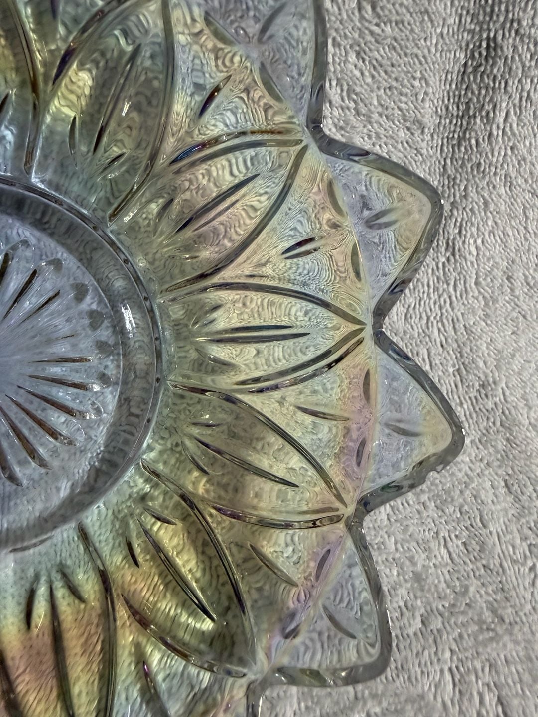 Federal Glass Petal 8 Inch Iridescent Bowl 7