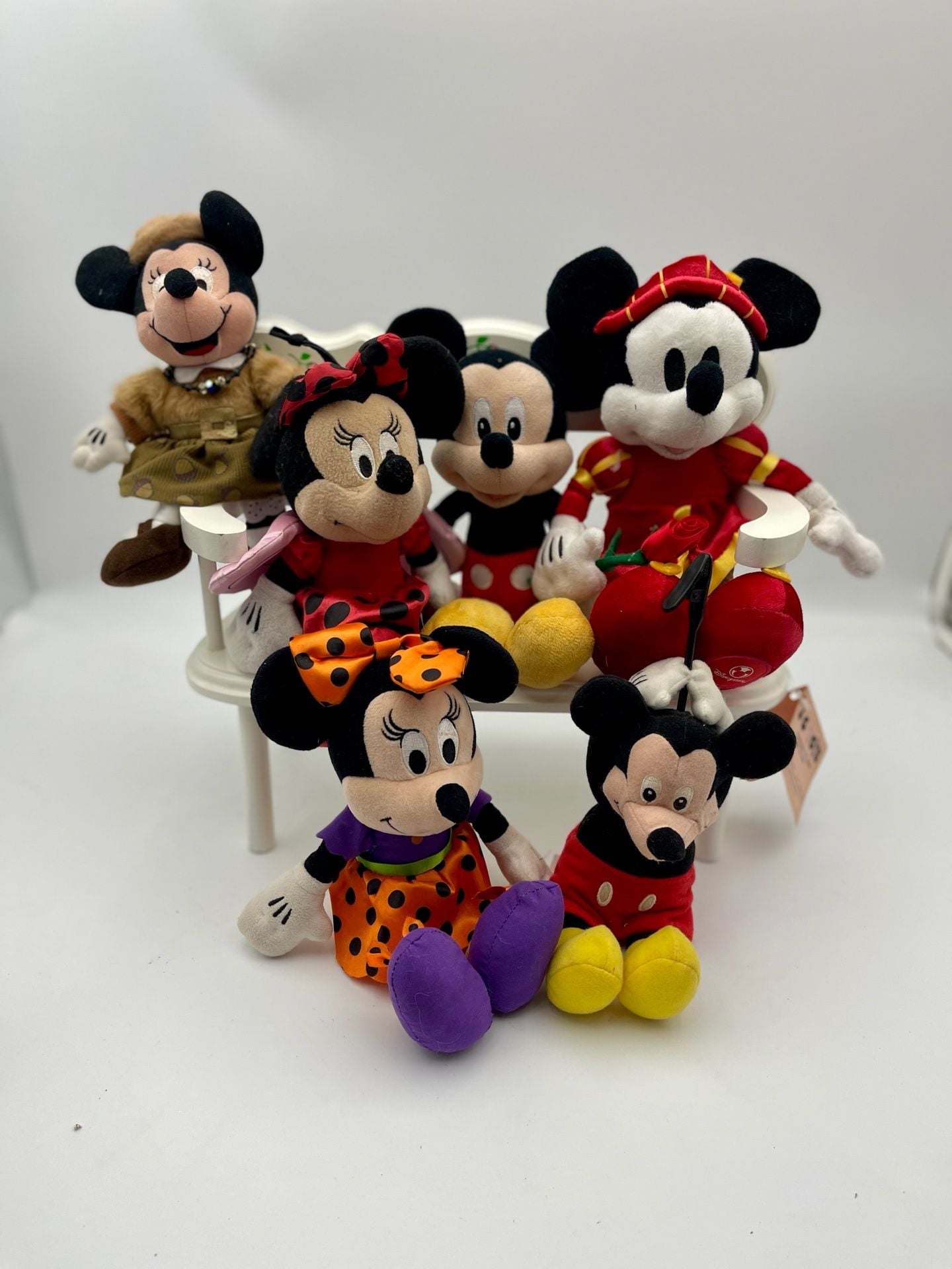 Bundle Disney Minnie and Mickey Plush 1