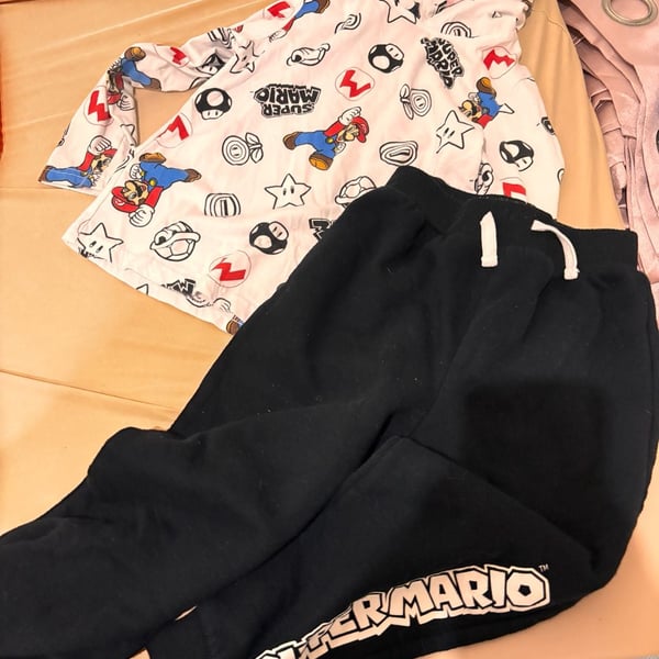Super Mario Hoodie And Jogger Pants Set Size 5 White Black