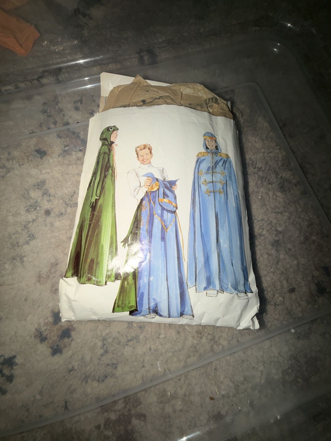 McCall's Sewing Pattern 7206 Costume Cape Size Small 3