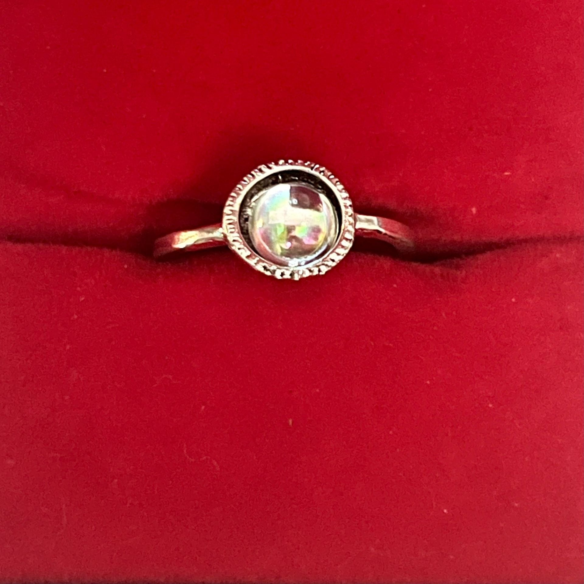 Iridescent Cabochon Titanium Steel Silver Ring Size 5 3