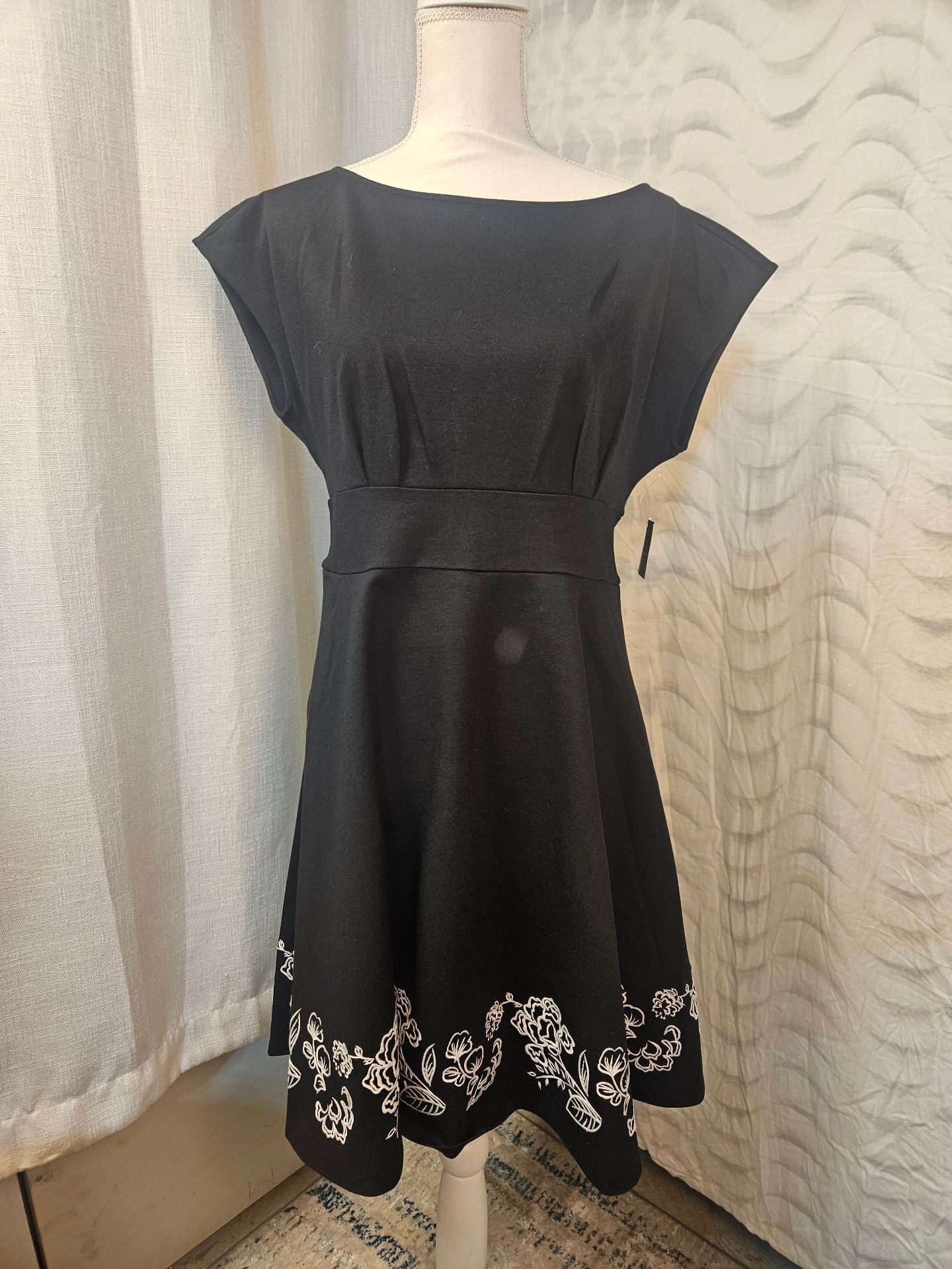 Kate Spade Embroidered Fiorella Dress Black 3