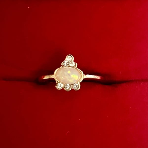 Vintage Yellow Golden Opal And  Faux Diamond Ring Size 6
