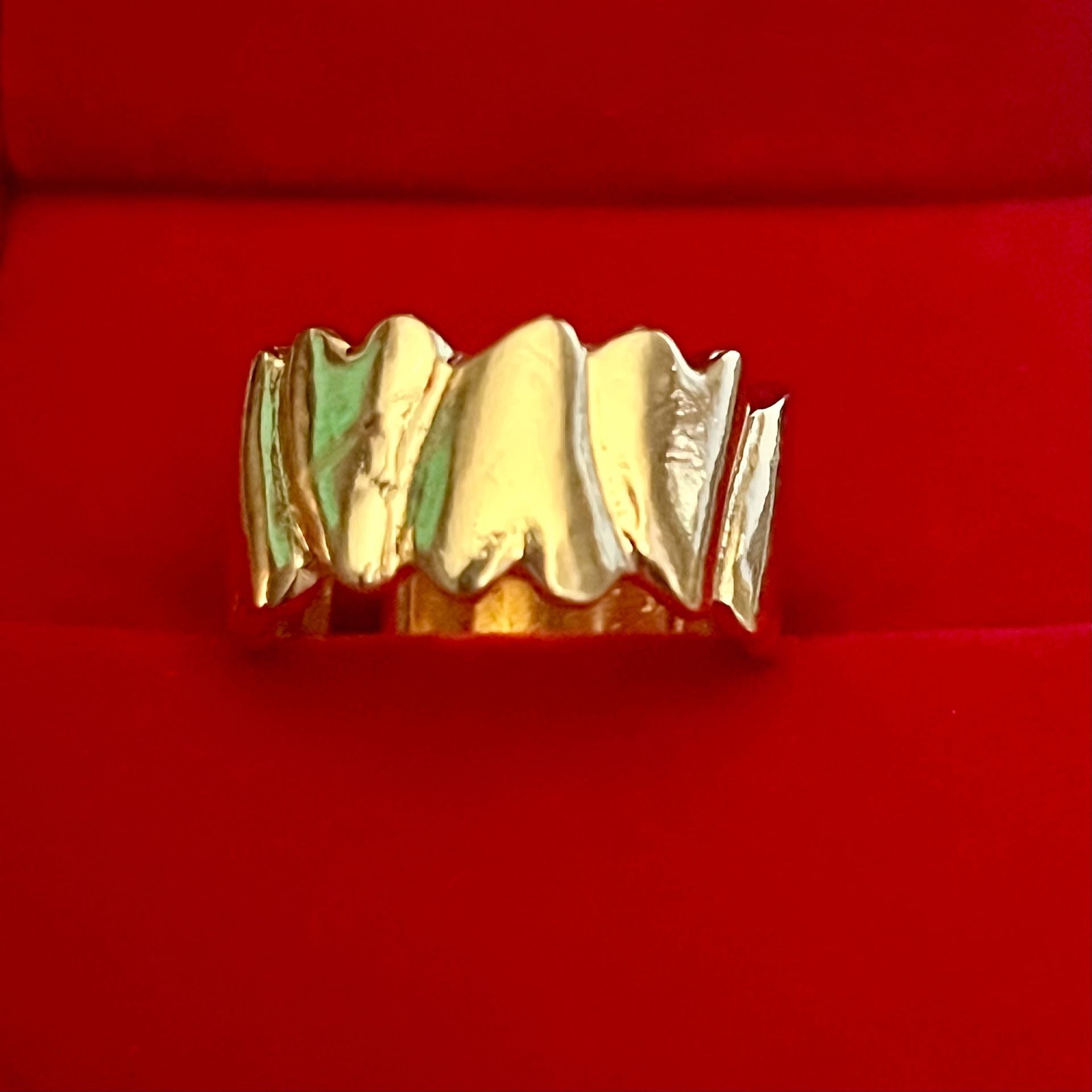 Gold Hammered Design Textured Band Open Ring Size 6 3