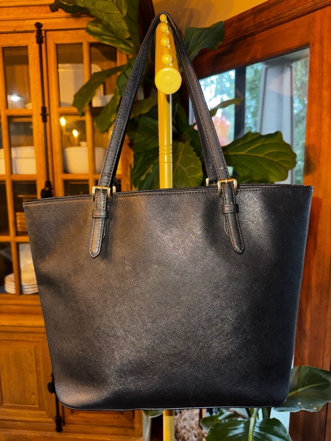 Michael Kors Jet Set Medium Leather Pocket Tote Black 3