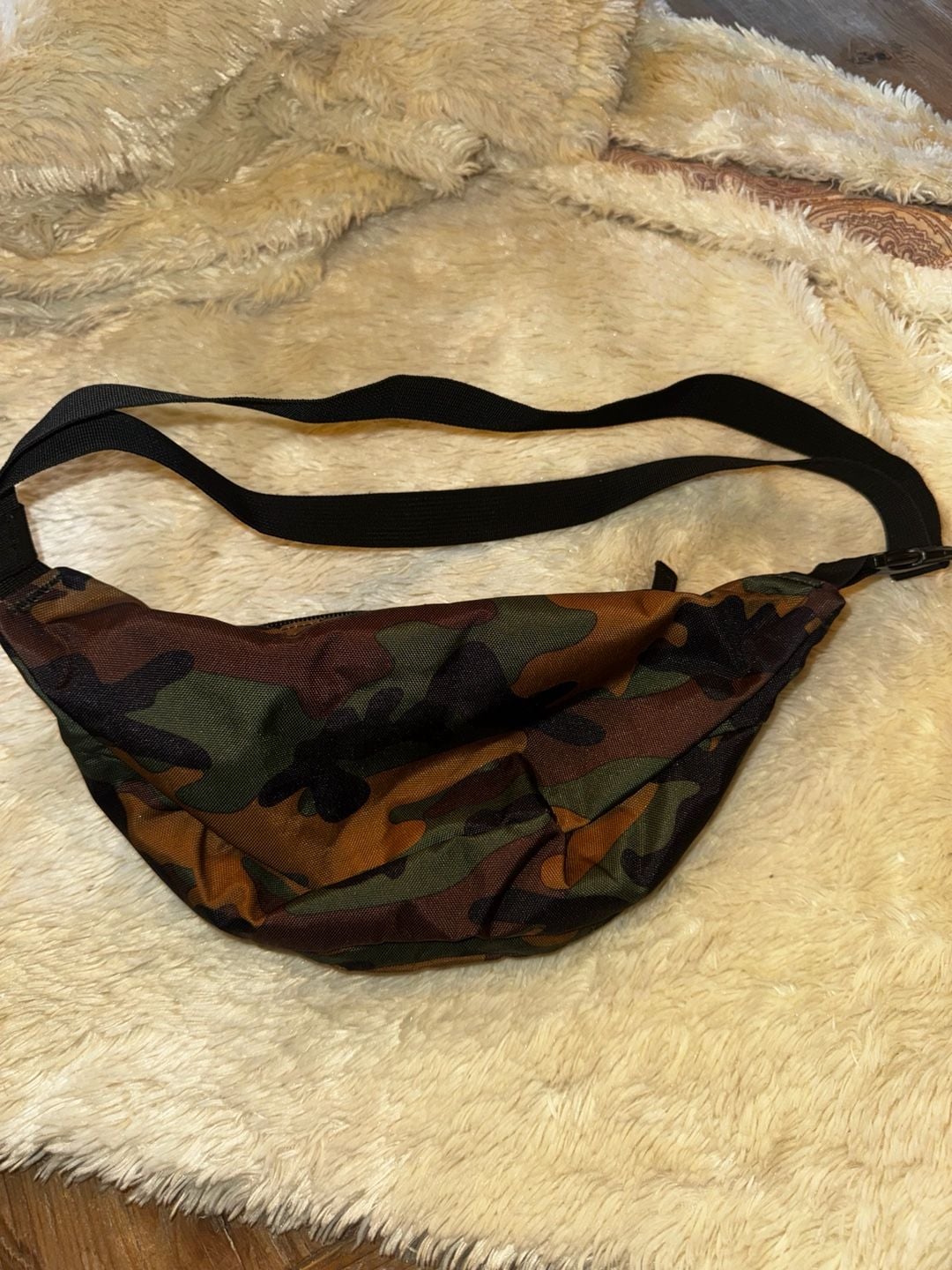 Jansport Fifth Avenue Fanny Pack Camo Crossbody Bag 3