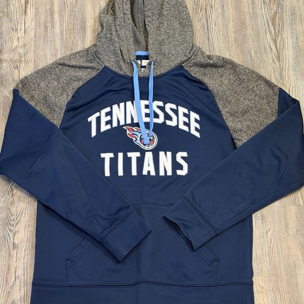 Nike Men's Nike Navy Tennessee Titans Fashion Color Block Pullover Hoodie (Men)