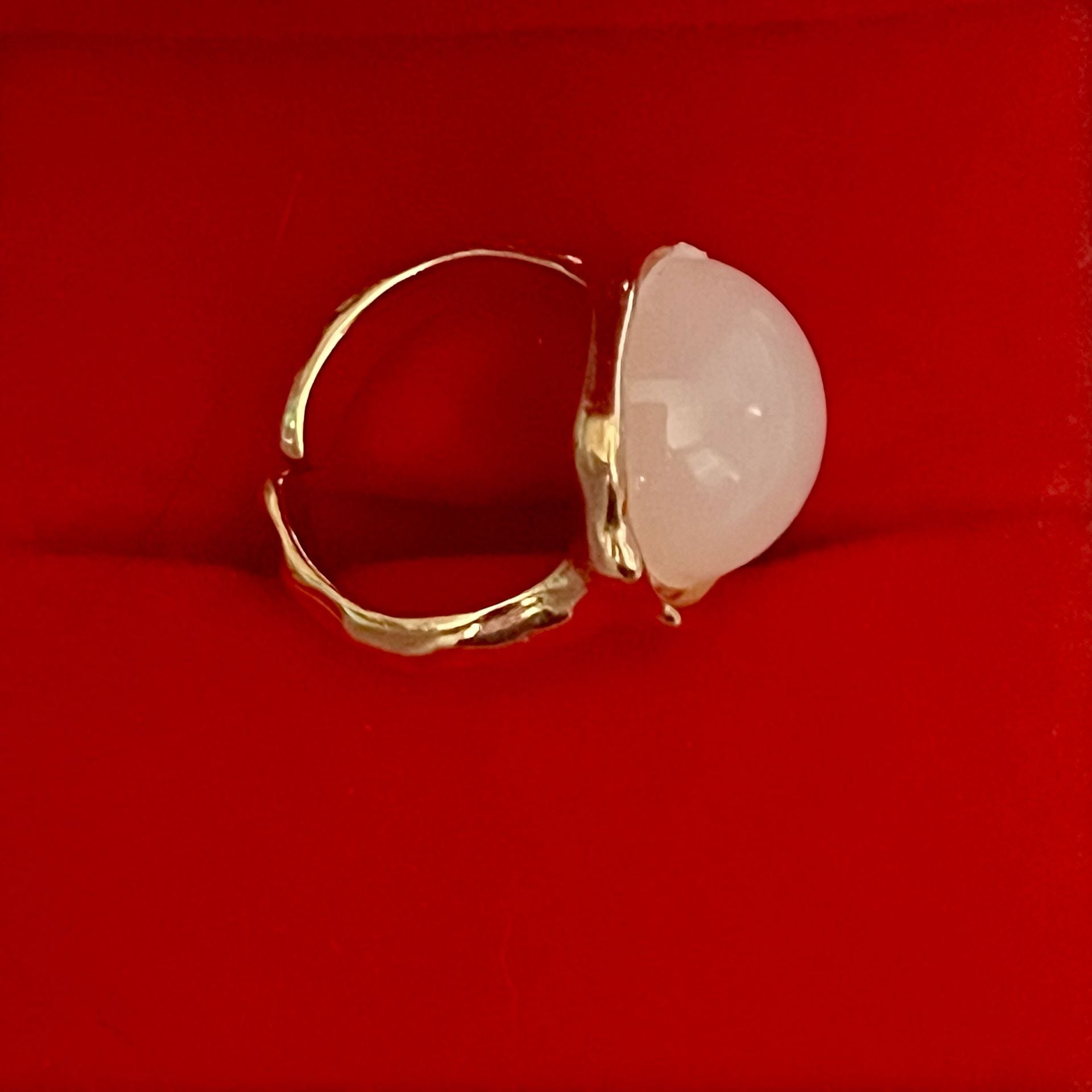 Gold-Tone White Cabochon Stone Open Ring Size 6 5